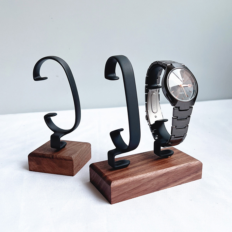 Supporto per orologi in legno  - Jewelry And Watches Inc recensione e prezzo